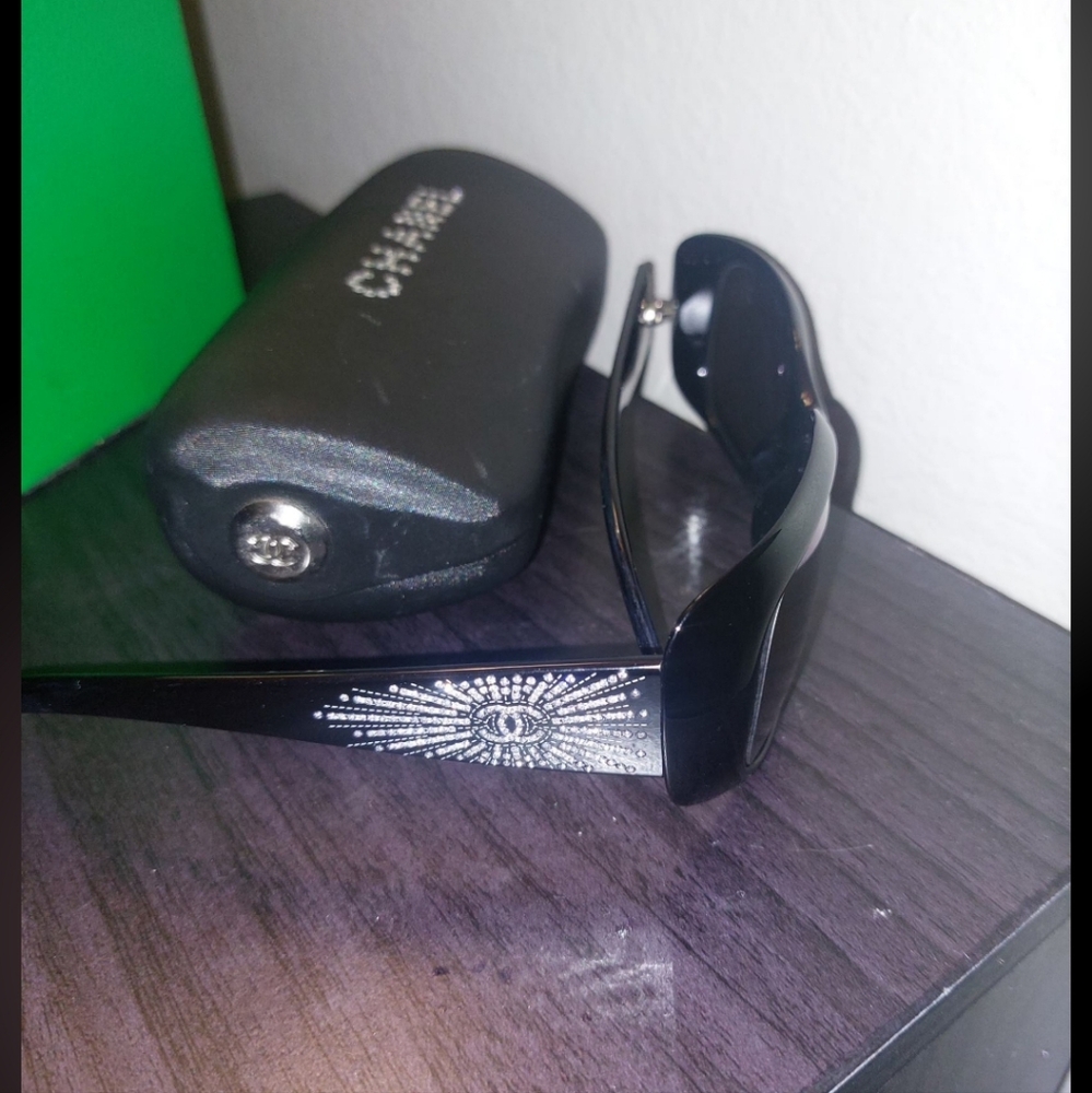 Authentic Chanel Sunglasses - Picture 3 of 15